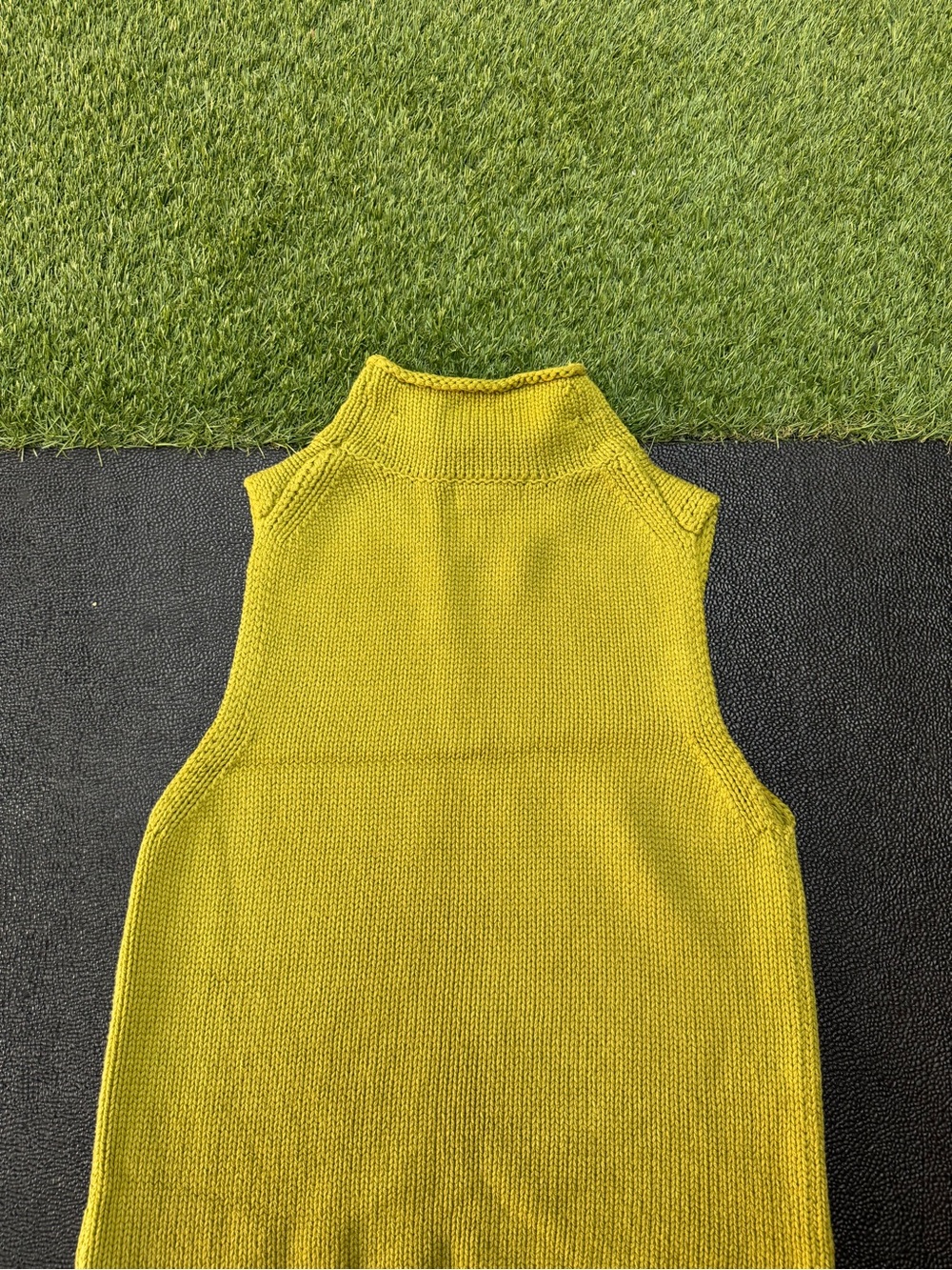 Marled Chartreuse Sleeveless Turtleneck Sweater Vest - Picture 3 of 6